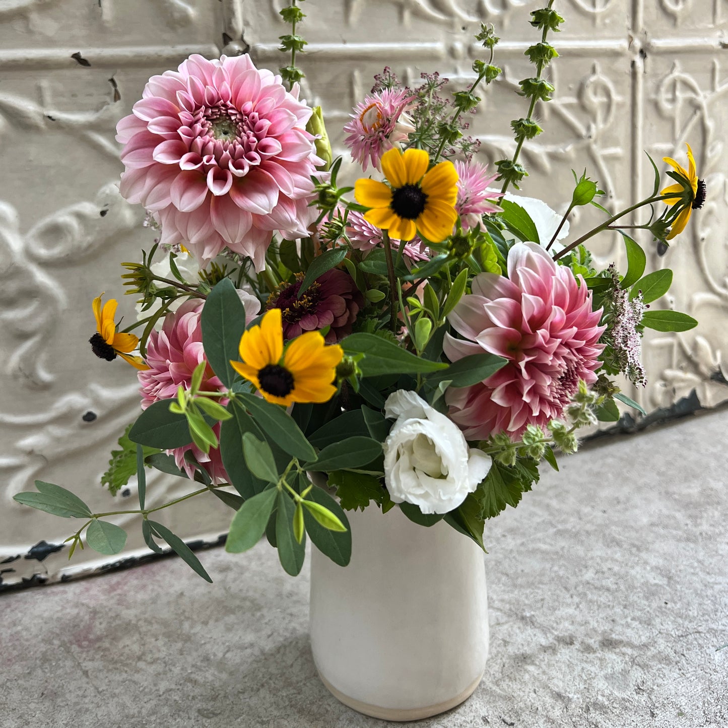 Ruffle Vase + Blooms du Jour