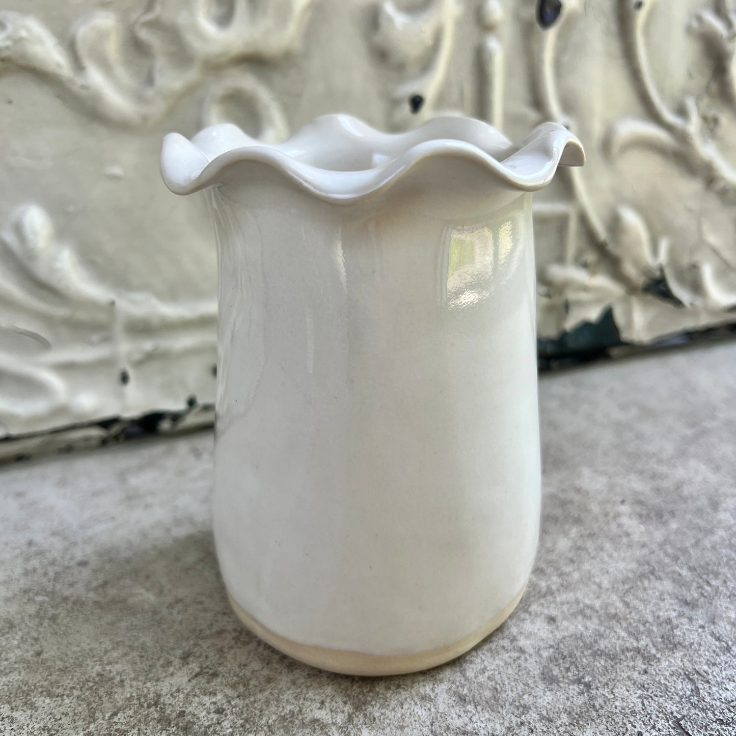 Ruffle Vase + Blooms du Jour