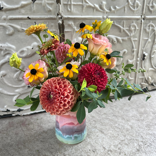 Ruffle Vase + Blooms du Jour