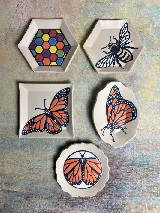 Small Pollinator Dishes