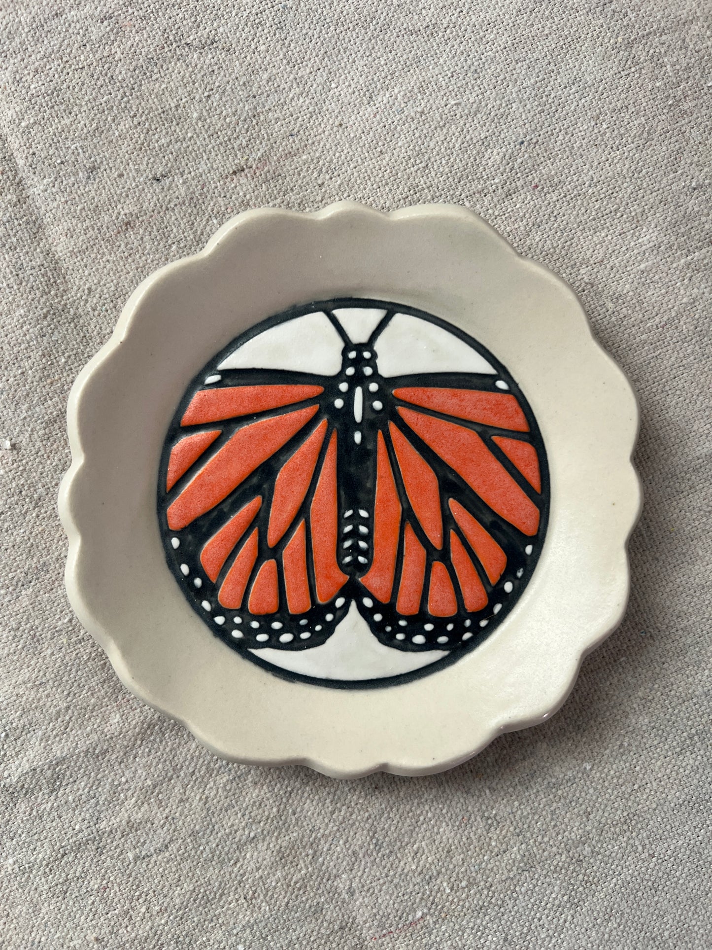 Small Monarch Dishes